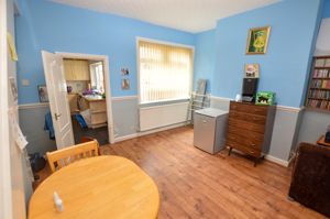 Dining Room- click for photo gallery